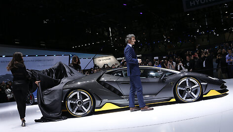&bdquo;Lamborghini Centenario LP770-4&ldquo; pristatytas Ženevoje