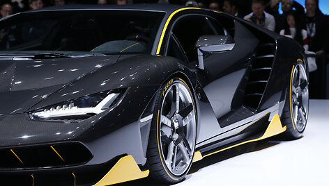 &bdquo;Lamborghini Centenario LP770-4&ldquo; pristatytas Ženevoje