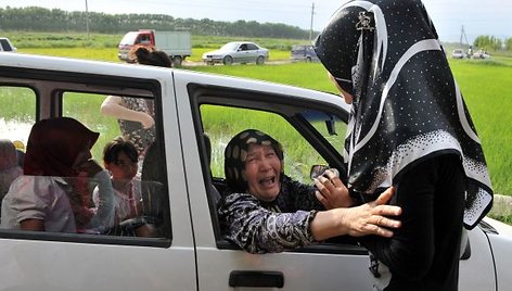 Uzbekai bėga iš Kirgizijos