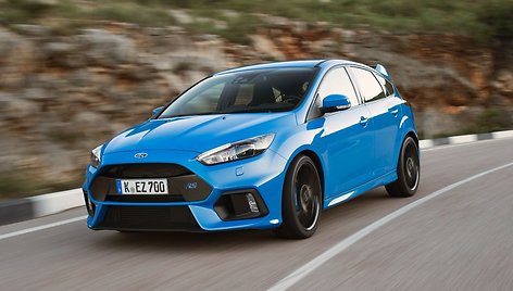 „Top Gear“ įvertino „Ford Focus RS“