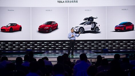 Atnaujintas sedanas &bdquo;Tesla Model S&ldquo;