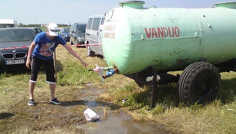 Vandens talpos atgaivino šimtus žmonių.