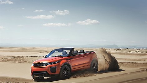 Vasaros pranašas „Range Rover Evoque Convertible“ užsuks į Lietuvą