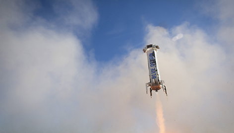 Kompanijos „Blue Origin“ daugkartinė raketa „New Shepard“