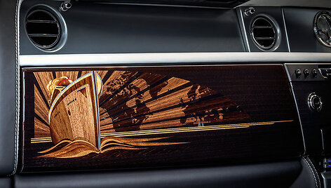 &bdquo;Rolls Royce&ldquo; i&scaron;leido paskutinį septintos kartos &bdquo;Phantom&ldquo;