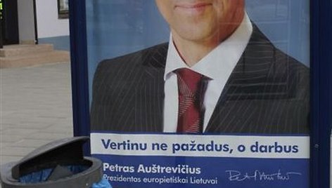 Rinkiminiai plakatai fotomenininko žvilgsniu