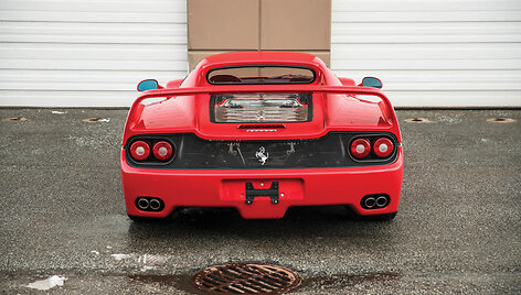 Mike'o Tysono &bdquo;Ferrari F50&ldquo; parduodamas &bdquo;Sothebys&ldquo;