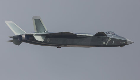 Kinijos naikintuvas J-20