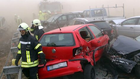 Masinė autoavarija Vokietijoje, netoli Rostoko
