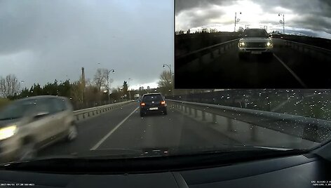 58edbbd5b264fvideo_58edbbd292bf2