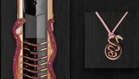 &bdquo;Vertu&ldquo; pristatė naują riboto leidimo kolekciją &bdquo;Signature Cobra&ldquo;