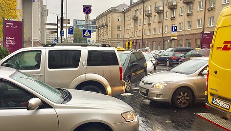 Penktadienio spūstis Vilniuje, Gedimino pr.