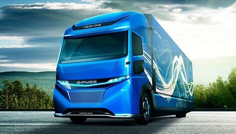 23 tonų svorio elektrinis sunkvežimis &bdquo;E-FUSO Vision One&ldquo; 