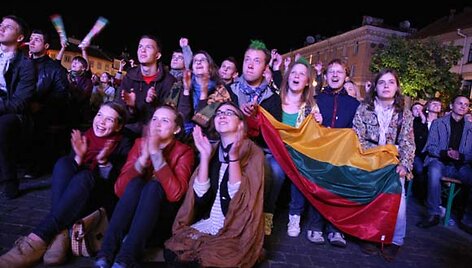 Lietuvos krep&scaron;inio sirgaliai Vilniaus Rotu&scaron;ės aik&scaron;tėje