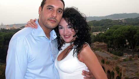 Muamaro Kadhafi sūnaus Hannibalo intymios akimirkos su žmona Aline Skaff