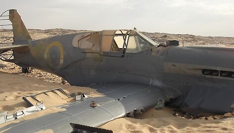 Dykumoje rastas &bdquo;Curtiss P-40 Kittyhawk&ldquo;