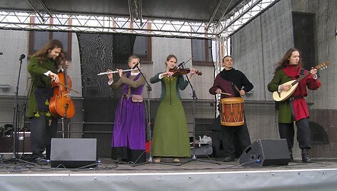 Skamba Viduramžių muzika.