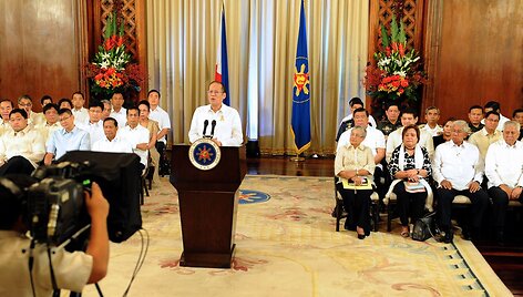 Filipinų prezidentas Benigno Aquino sekmadienį paskelbė, kad buvo pasiektas susitarimas su musulmonų separatistų sukilėliais užbaigti jau de&scaron;imtmečius trunkantį jų sukilimą.