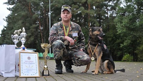 Čempionato nugalėtojai Darius Lipitonas ir Simba