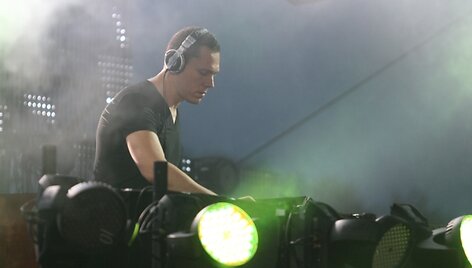 DJ Tiesto pasirodymo metu Palangos paplūdimy &scaron;oko 15 tūkst. žmonių.