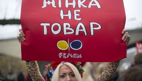 &bdquo;Femen&ldquo; aktyvisčių protesto akcija Ciuricho gatvėse