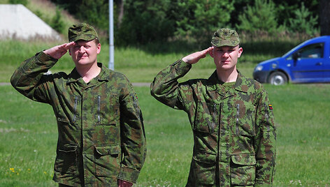 Kunigų seminarijų klierikai Mokomajame pulke Rukloje