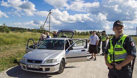 Policija prie Vilniaus tikrina lenkų futbolo aistruolius