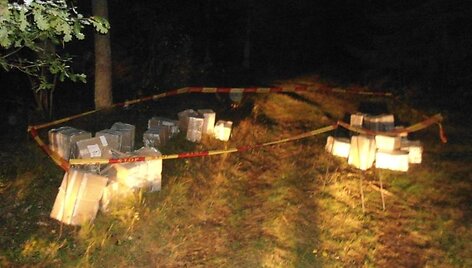 Pasieniečių tarnybiniai &scaron;unys susekė kontrabandininkus
