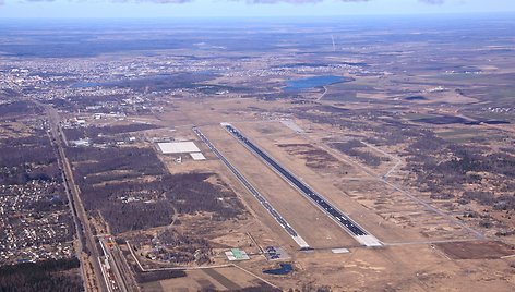 Aviacijos bazėje rekonstruoti pagrindinis ir atsarginis kilimo ir tūpimo takai