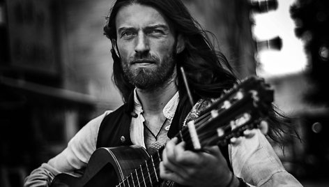 Estas Tonne