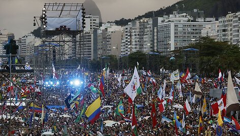 Popiežių Pranci&scaron;kų pasitiko milijonai žmonių.