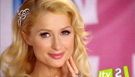 Paris Hilton reklaminiame filmuke