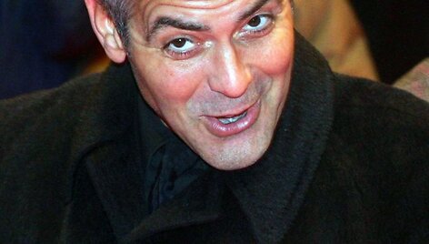 Venecijos kino festivalis prasideda tokiomis Holivudo žvaigždėmis kaip George'as Clooney .