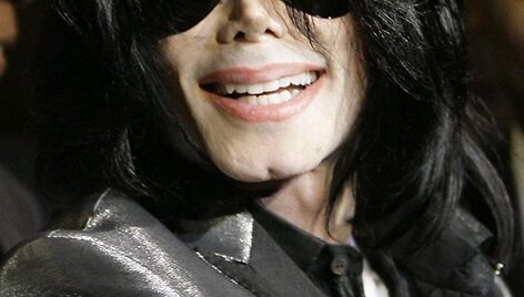 Michaelis Jacksonas  ketina grįžti į sceną.