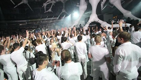 Praūžus &bdquo;Sensation&ldquo; &ndash; ginčai.