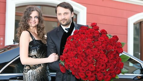M.Petru&scaron;kevičiaus dama - Mis Lietuva 2008-ieji Gabrielė Martirosianaitė.