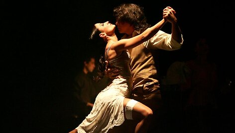 Jaunoji talentingoji tango karta: Adriana Veredice ir Alejandra Hobert.