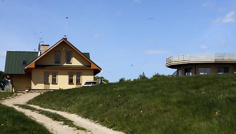 Paradoksas: kai NT rinka po pirkėjų kojomis, pirkėjai neturi pinigų.