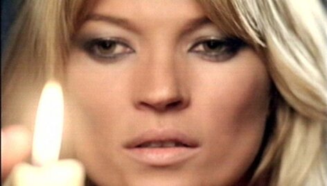 Jeigu Kate Moss tikrai laukiasi, jai reikės gerokai pakoreguoti savo audringą gyvenimo būdą.