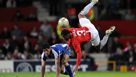 Anglų klubo futbolininkams namie nepavyko įveikti portugalų komandos.