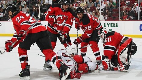 Ketvirtfinalio serija dabar keliasi į &bdquo;Hurricanes&ldquo; areną.