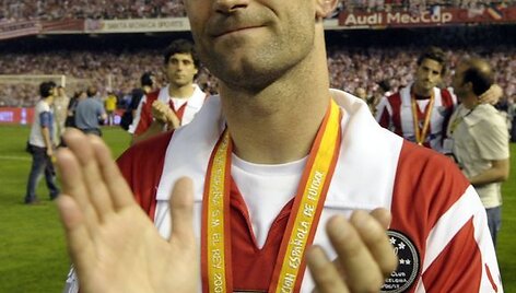 Athletic Bilbao komandos kapitonas J.Etxeberria