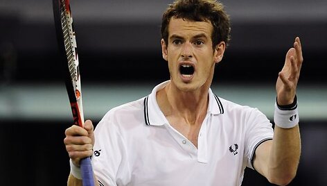 A.Murray tik po sunkios penkių setų kovos įveikė S.Wawrinką.