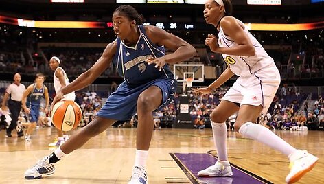 Q.Hollingsworth - jauniausia WNBA žaidėja.
