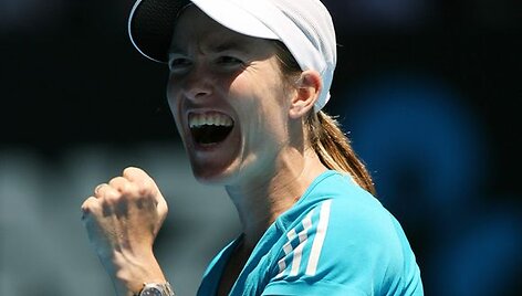 J.Henin i&scaron;kopė į pusfinalį