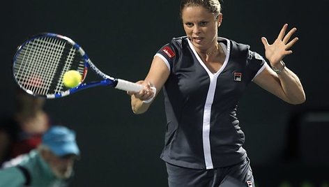 K.Clijsters tik po ataklios kovos įveikė J.Henin