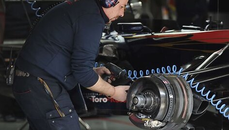 Mechanikai tiria nelaimės priežastis