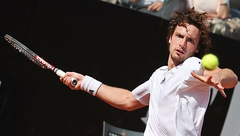 E.Gulbis Romoje šluoja varžovus nuo savo kelio