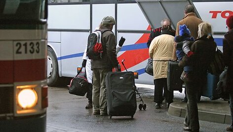 Vežėjai autobusais keleivių srauto padidėjimo laukia vasarą. 