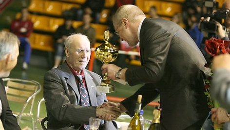 Turnyro uždaryme dalyvavo ir jo „kaltininkas“ – legendinis Lietuvos boksininkas ir treneris A.Šocikas, kuriam gegužės 14-ąją suėjo 81-eri.